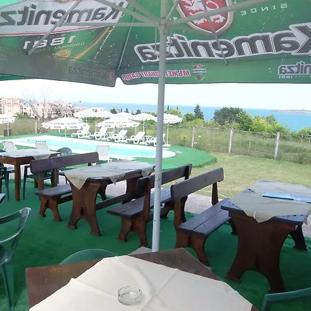 And Panorama Holiday park Chernomorets