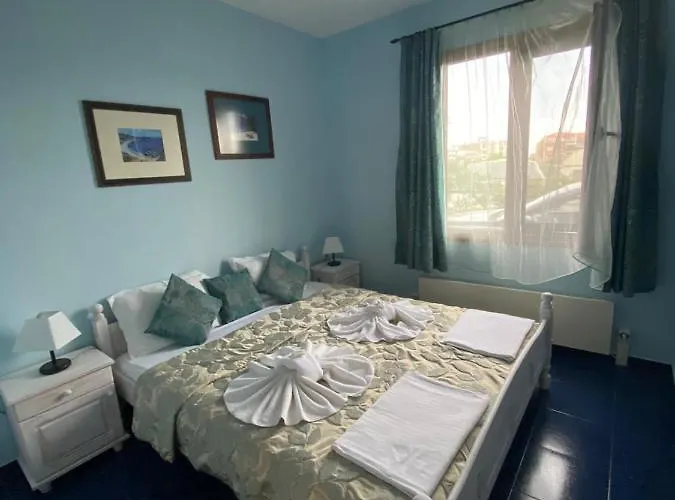 假日公园 And Panorama 切尔诺莫雷茨